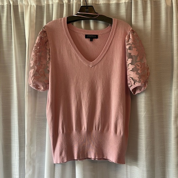 Joseph A Sweaters - Joseph A Pink Sweater with lace sleeves